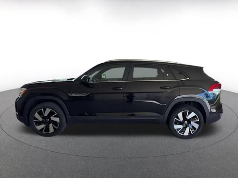 Used 2026 Volkswagen Atlas Cross Sport SE FWD image 8