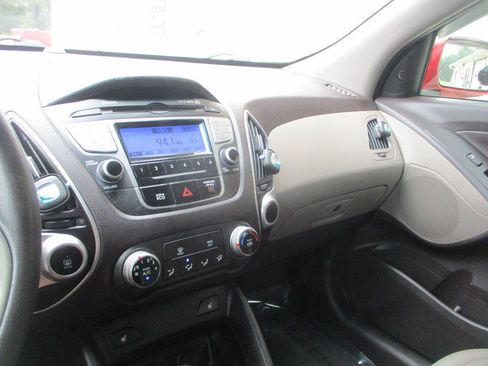 Used 2013 Hyundai Tucson GLS FWD image 40