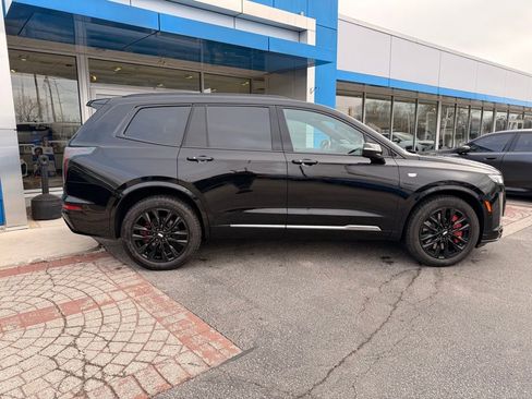 Used 2023 Cadillac XT6 Sport w/ Technology Package image 9