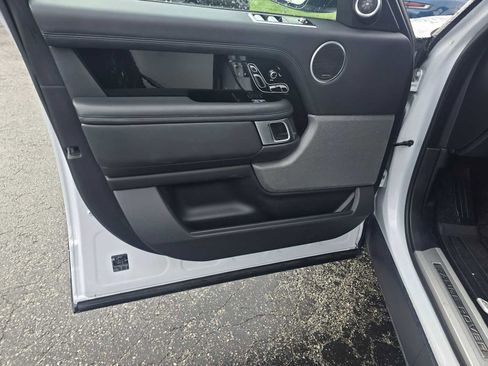 Used 2020 Land Rover Range Rover Long Wheelbase HSE image 24