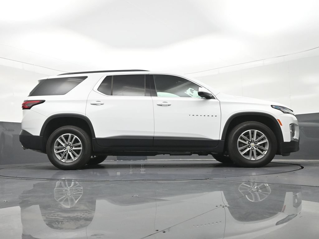 Used 2023 Chevrolet Traverse LT FWD image 29