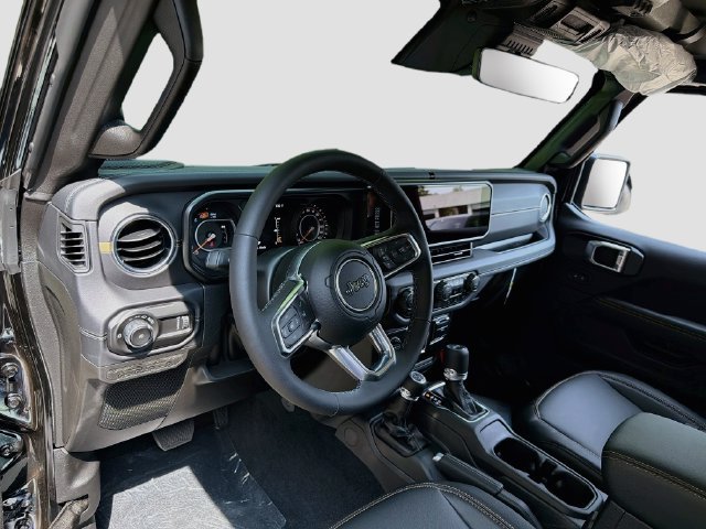 New 2026 Jeep Wrangler Unlimited Sahara AWD/4WD image 9
