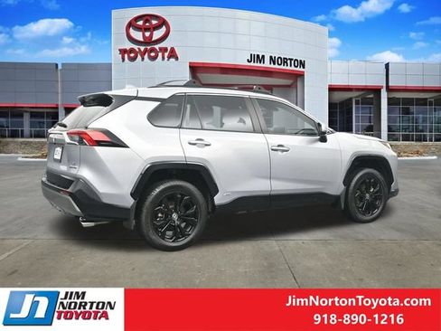 Used 2024 Toyota RAV4 SE AWD/4WD image 12