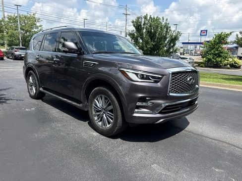 Used 2023 INFINITI QX80 Luxe w/ All-Season Package AWD/4WD image 13