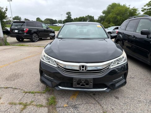 Used 2017 Honda Accord Sport Special Edition image 5