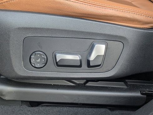 Used 2022 BMW X4 xDrive30i w/ Convenience Package image 18