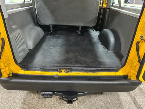 Used 2011 Ford E-150 and Econoline 150 Wagon RWD image 26