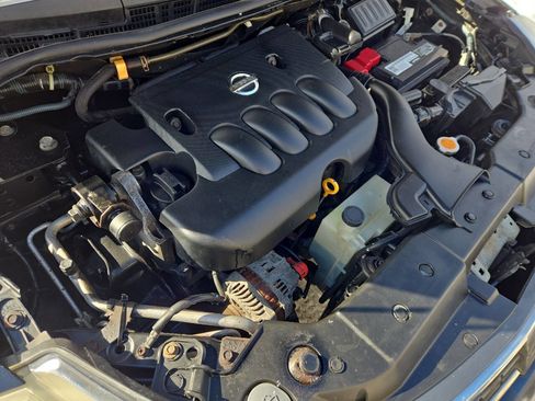 Used 2009 Nissan Versa 1.8 S w/ PWR Pkg image 10