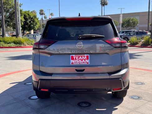 New 2026 Nissan Rogue SV FWD image 6