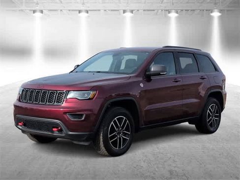 Used 2020 Jeep Grand Cherokee Trailhawk w/ Trailhawk Luxury Group image 3