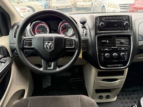 Used 2012 RAM C/V image 17