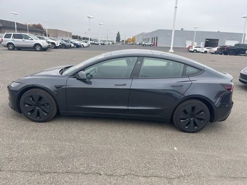 Used 2025 Tesla Model 3 Long Range image 8