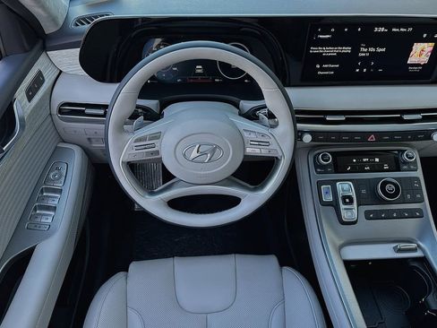 New 2023 Hyundai Palisade Calligraphy FWD image 11