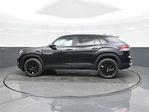 New 2026 Volkswagen Atlas Cross Sport SE image 4