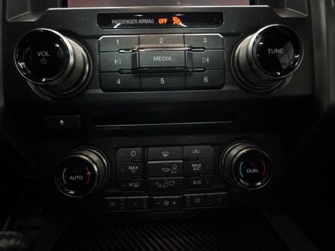 Used 2017 Ford F150 Raptor w/ Equipment Group 802A Luxury AWD/4WD image 29