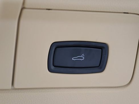 Used 2013 Porsche Panamera S w/ Premium Pkg Plus image 38