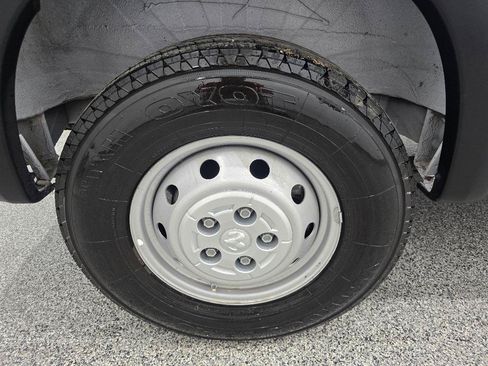 Used 2023 RAM ProMaster 2500 FWD image 30