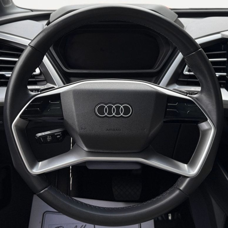 Used 2022 Audi Q4 e-tron Premium Plus w/ Premium Plus AWD/4WD image 18