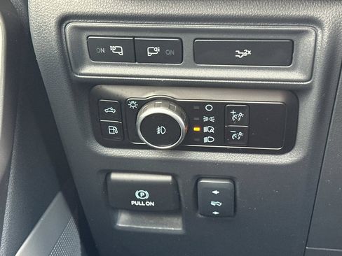 Used 2024 Ford F150 Lariat w/ FX4 Off-Road Package AWD/4WD image 29