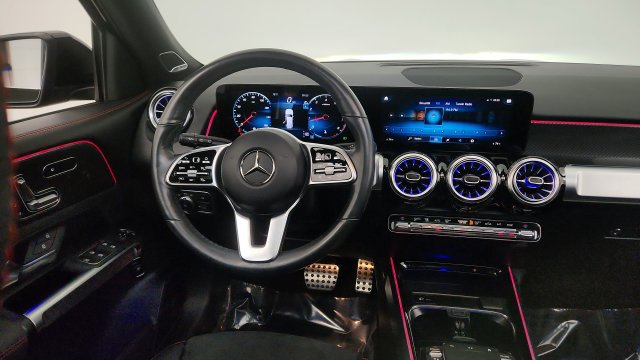 Used 2023 Mercedes-Benz GLB 250 w/ AMG Line image 56