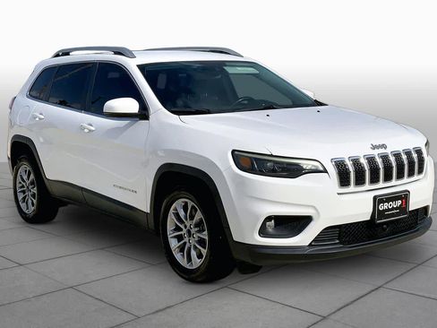 Used 2021 Jeep Cherokee Latitude Plus image 3