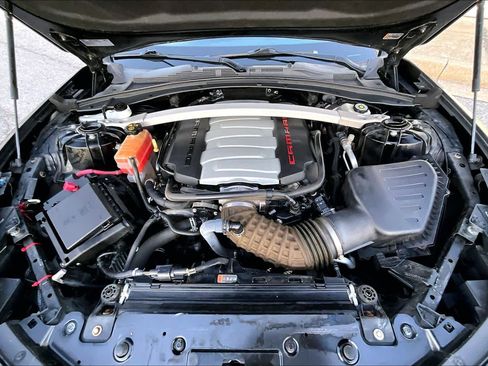 Used 2018 Chevrolet Camaro SS image 29