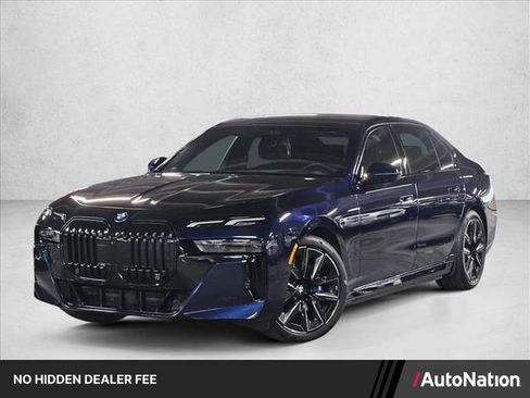 Certified 2023 BMW i7 xDrive60 w/ Parking Assistance Package AWD/4WD image 1