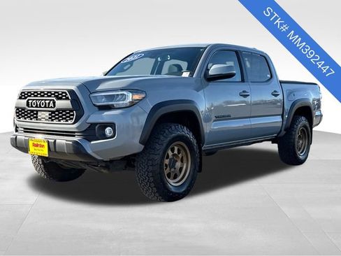 Used 2021 Toyota Tacoma TRD Off-Road image 3