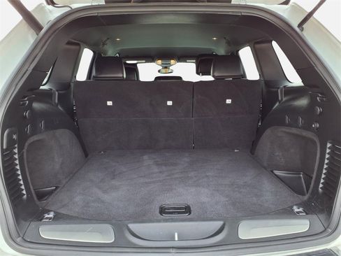 Used 2018 Jeep Grand Cherokee Limited image 6