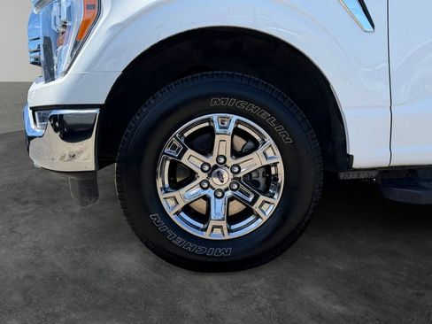 Used 2021 Ford F150 XLT w/ Equipment Group 302A High AWD/4WD image 4