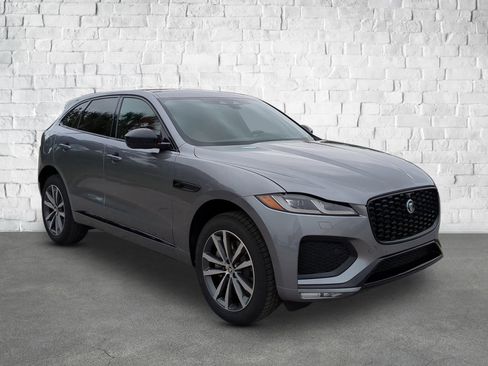 New 2026 Jaguar F-PACE R-Dynamic S image 8