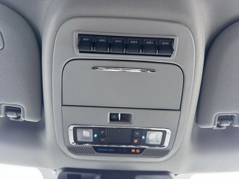 Used 2025 Ford F450 Lariat image 24