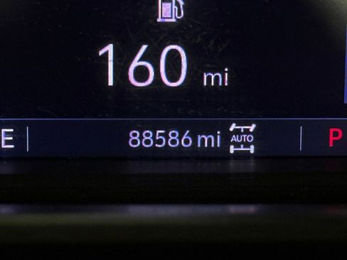 Used 2020 GMC Sierra 1500 Elevation w/ Elevation Value Package image 33