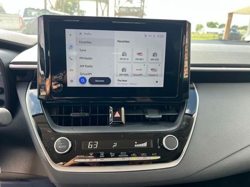 Used 2024 Toyota Corolla LE FWD image 18