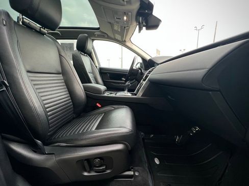 Used 2020 Land Rover Discovery Sport S image 28