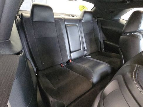 Used 2017 Dodge Challenger R/T Scat Pack w/ Leather Interior Group RWD image 6