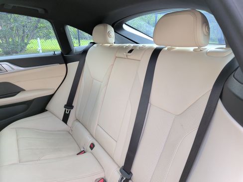 Used 2023 BMW i4 eDrive35 w/ Premium Package RWD image 39