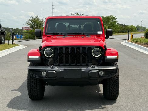 Used 2021 Jeep Gladiator Sport AWD/4WD image 8