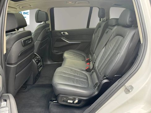 Used 2019 BMW X7 xDrive40i w/ Premium Package AWD/4WD image 27