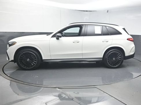 Used 2025 Mercedes-Benz GLC 300 w/ AMG Line image 5