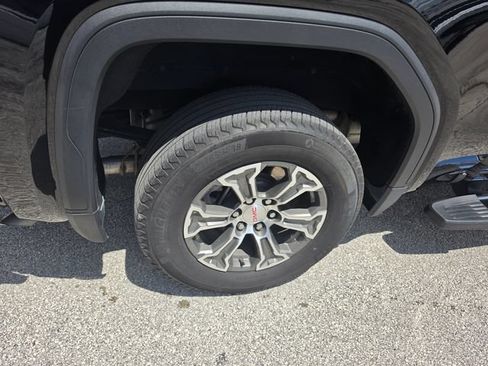 Used 2025 GMC Sierra 1500 SLT RWD image 13