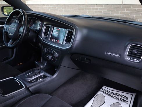 Used 2019 Dodge Charger Scat Pack w/ Plus Group RWD image 29