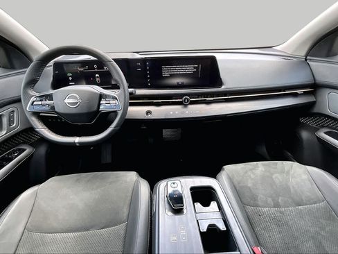 Used 2023 Nissan Ariya FWD image 14