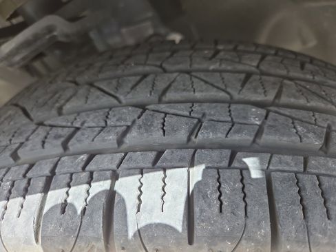 Used 2024 Jeep Compass Sport image 9