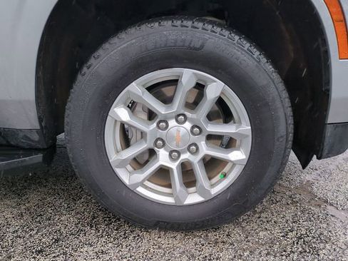 Used 2025 Chevrolet Tahoe LT AWD/4WD image 11
