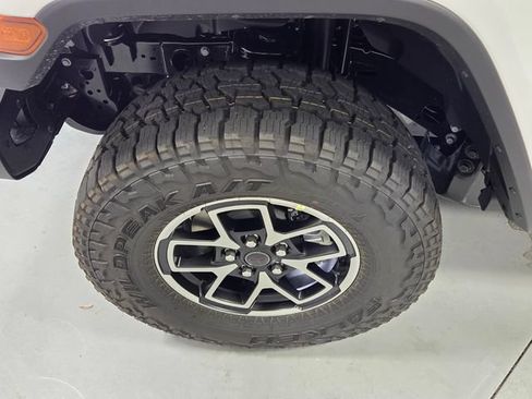 New 2026 Jeep Gladiator Rubicon AWD/4WD image 15