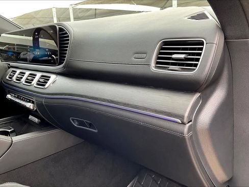 Used 2025 Mercedes-Benz GLE 53 AMG AMG GLE 53 image 17