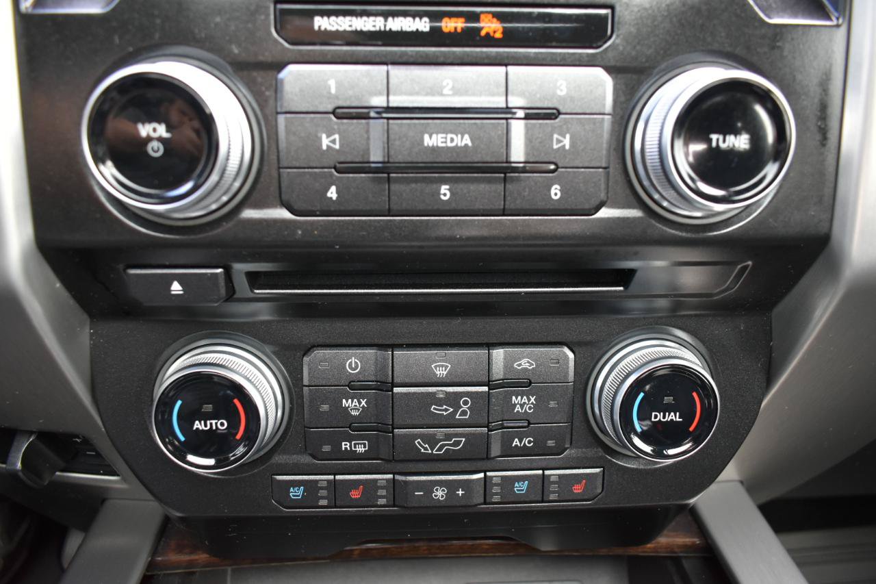Used 2015 Ford F150 Platinum w/ Equipment Group 701A Luxury RWD image 22
