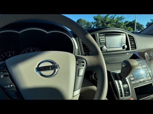 Used 2016 Nissan Quest SV FWD image 9