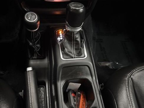 Used 2021 Jeep Wrangler Unlimited Sahara w/ Dual Top Group image 13